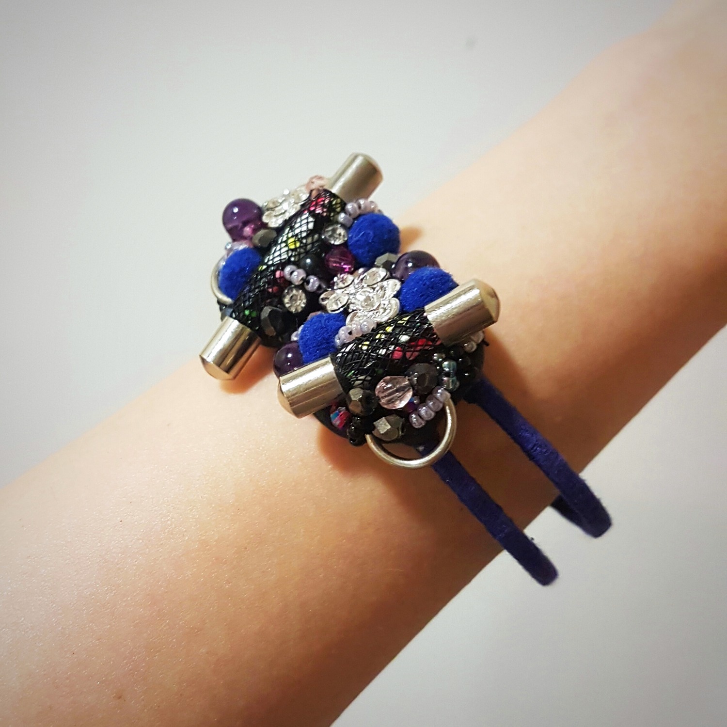 | ART018 | Juxtaposed Bespoke Bangle