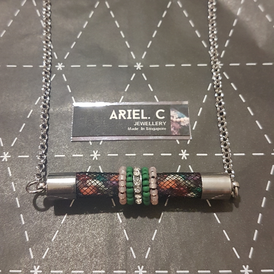 | ARML10 | Tubular Pendent (Green)