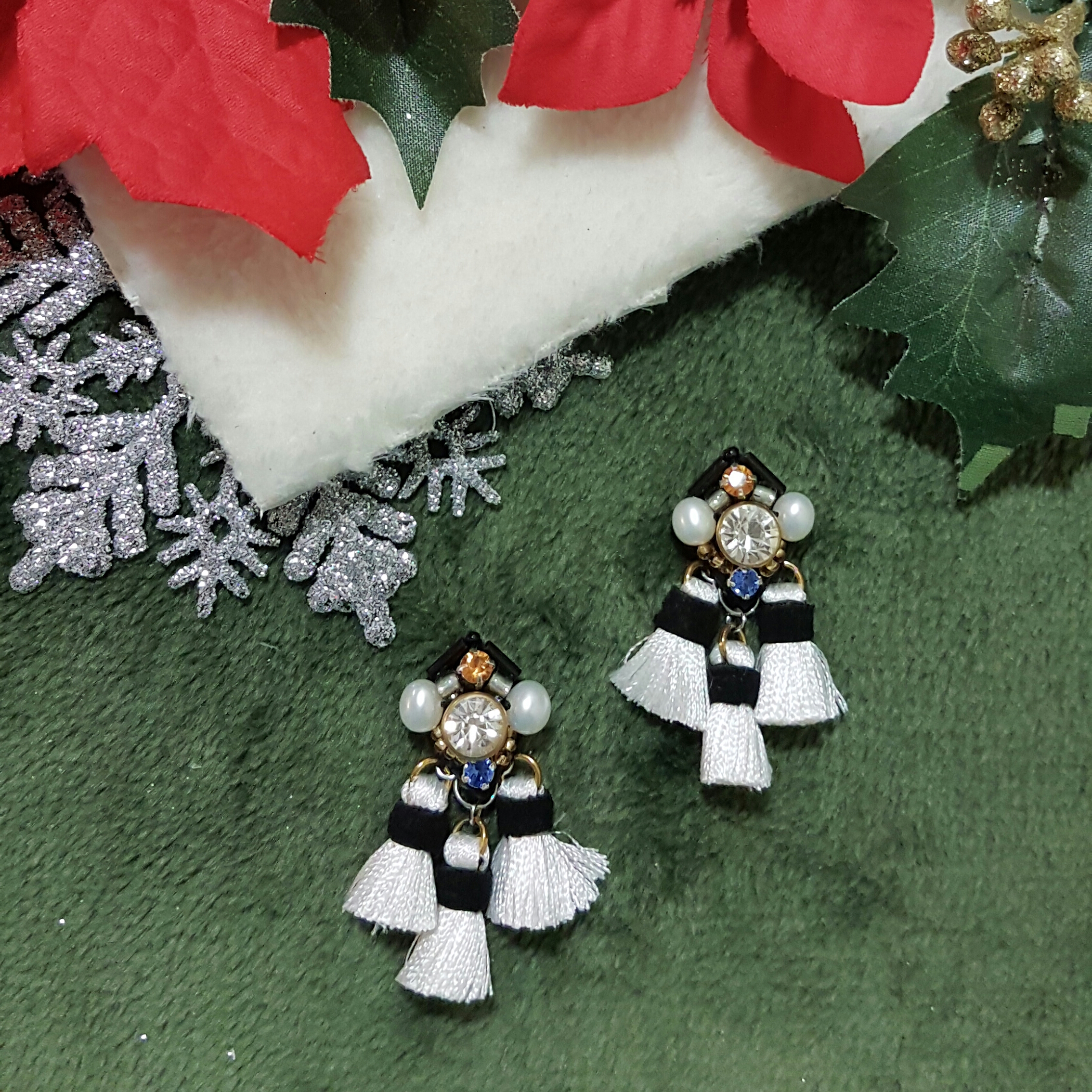 | ARS012 |White Pearl Earrings (NEW)