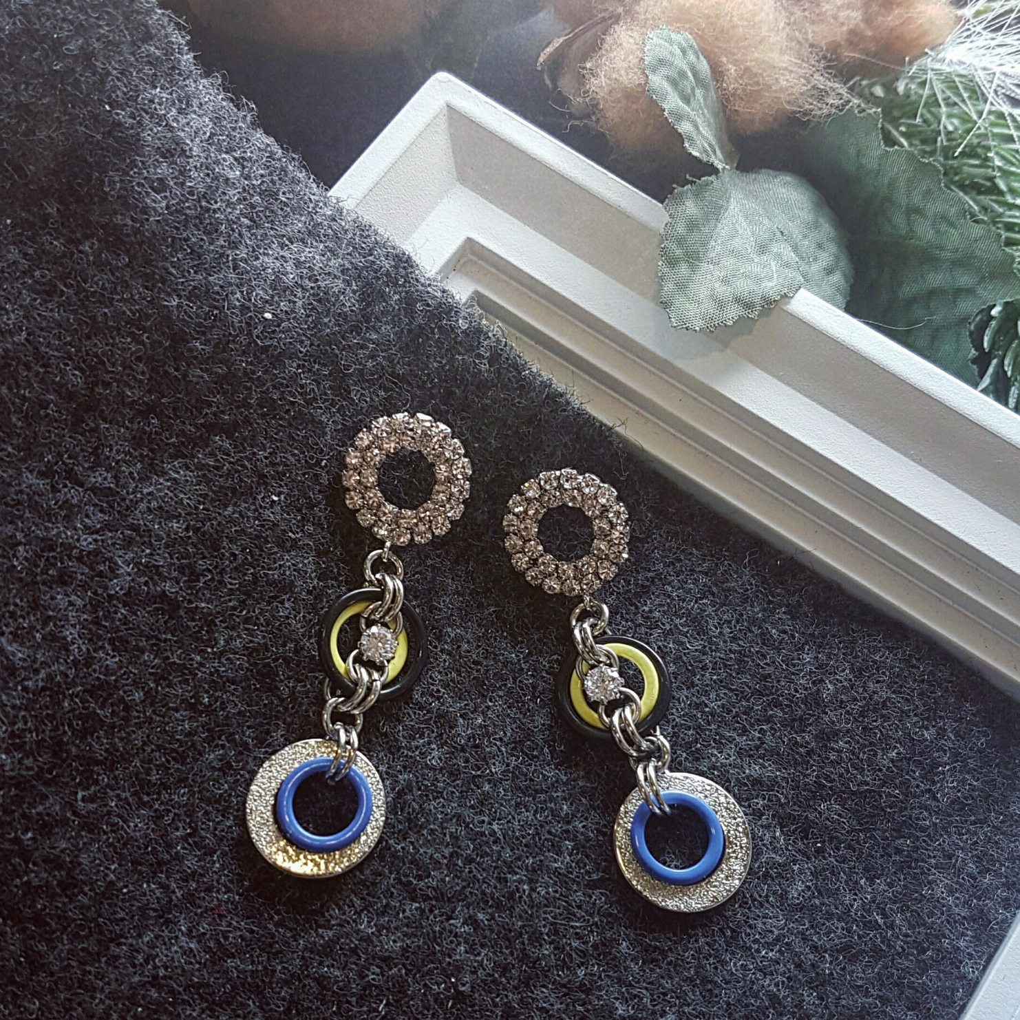 | ARCM08 | Rings & Blings