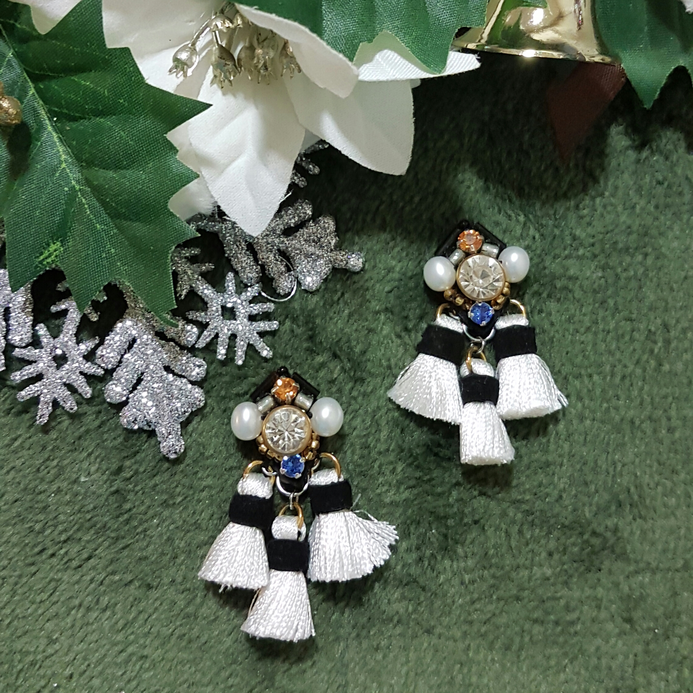 | ARS012 |White Pearl Earrings