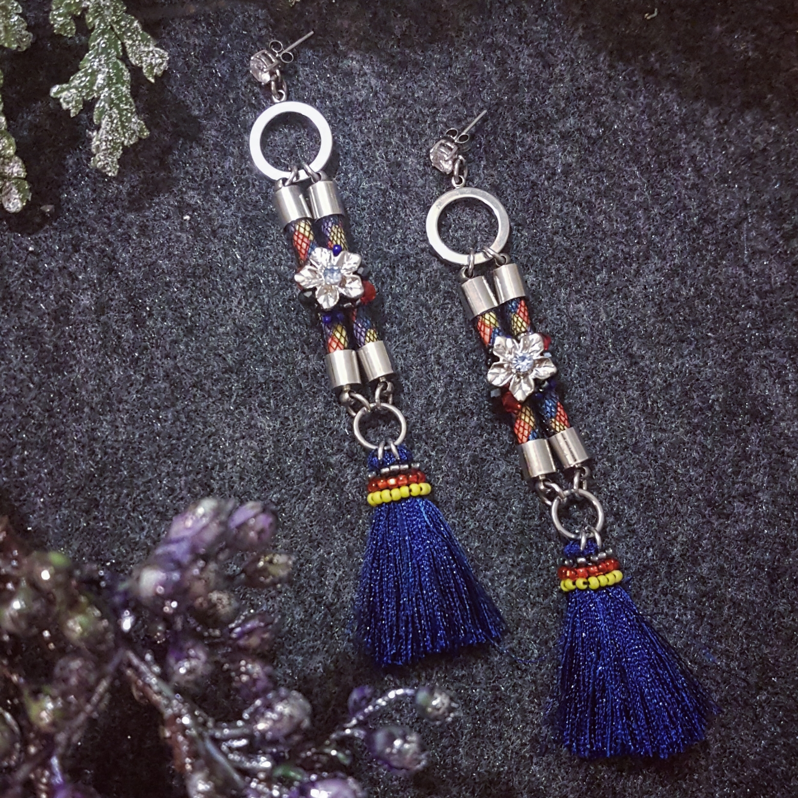 | ARX018 | Deep Blue Festive Earring