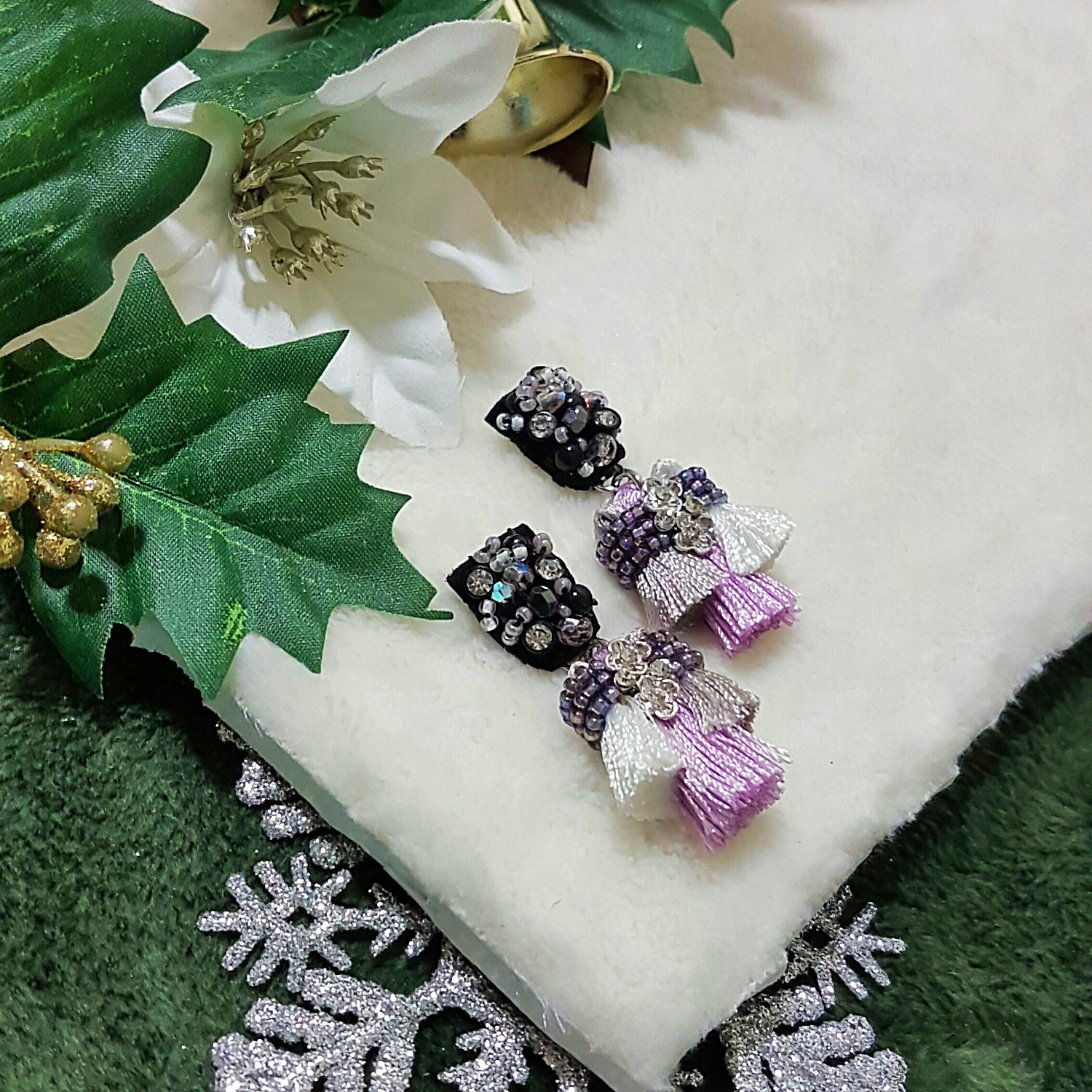 | ARS011 | Trio Lilac Earrings