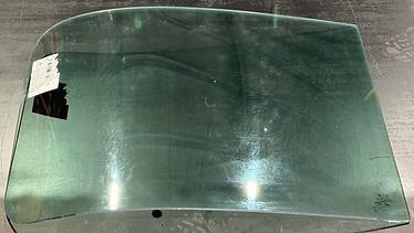 RH WINDSCREEN