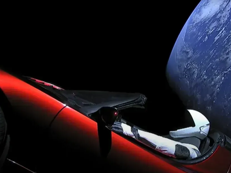 Astrônomos confundem carro de Elon Musk com um asteroide; entenda