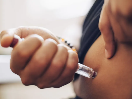 Remédio para diabetes e obesidade pode elevar risco de cegueira rara, diz estudo