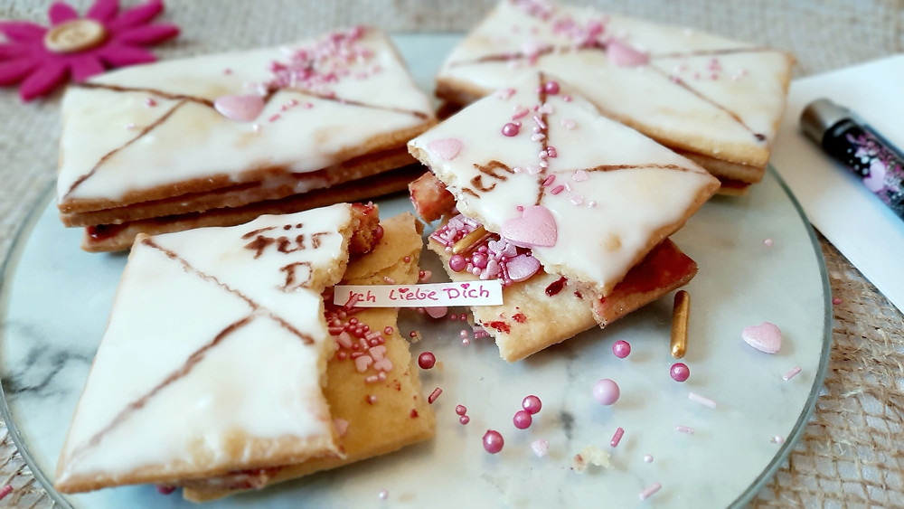 Liebesbrief, Valentinstag, Mürbeteig, gebackene Liebesbriefe, Kekse, Liebesbriefkekse, Backblog, Nordfriesland, Foodblog, Küstencookie, Kuestencookie