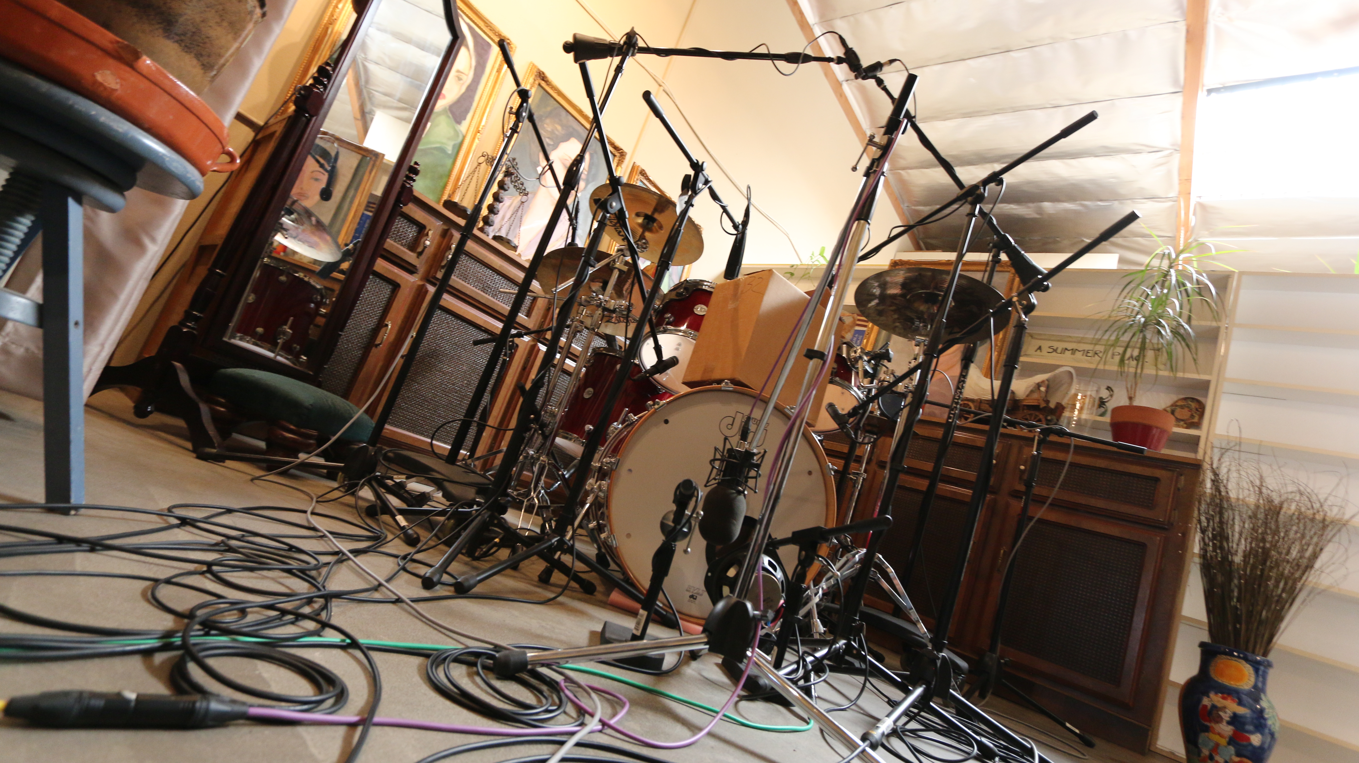 16 mics on drums!