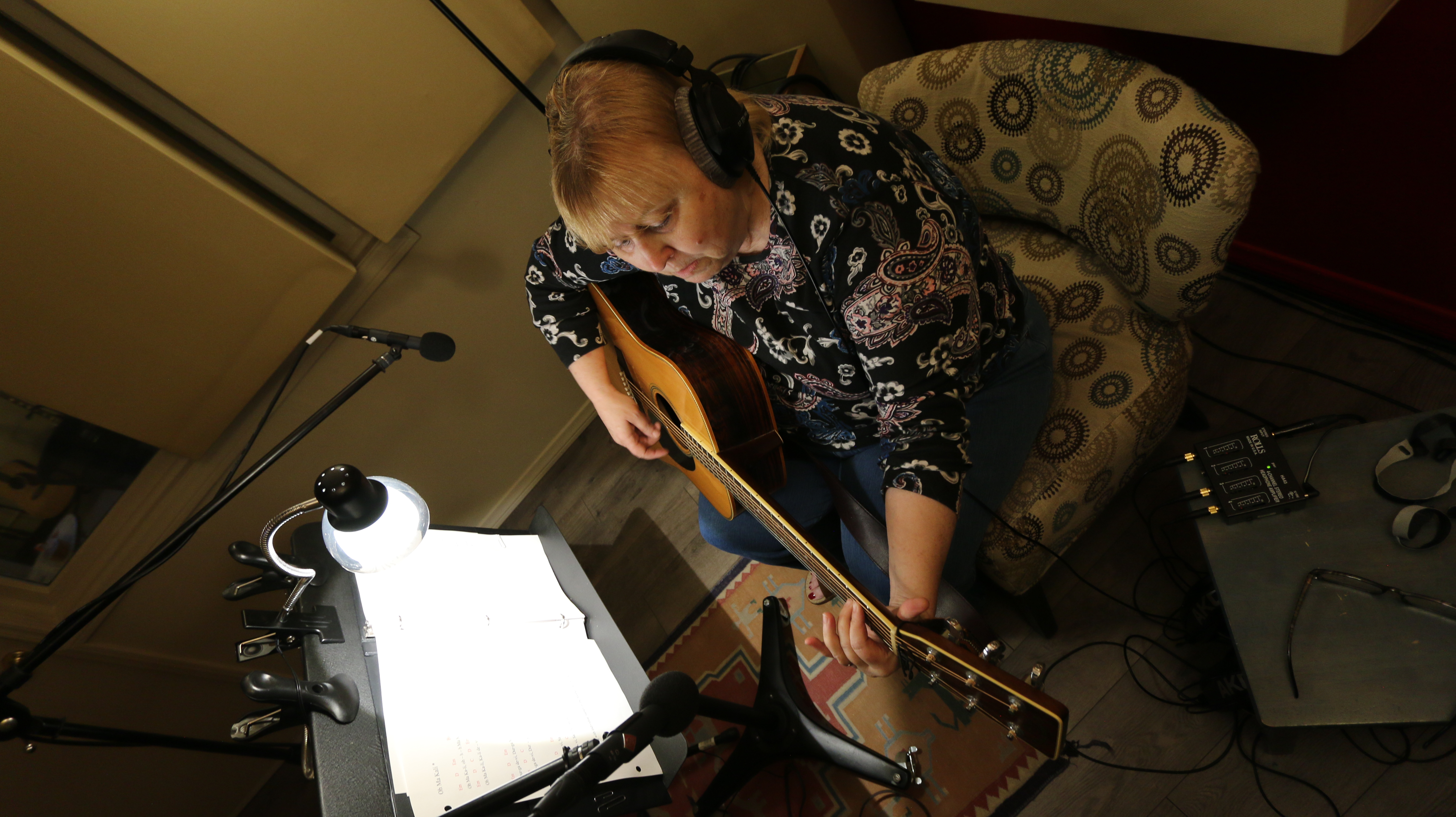 Melissa on guitar