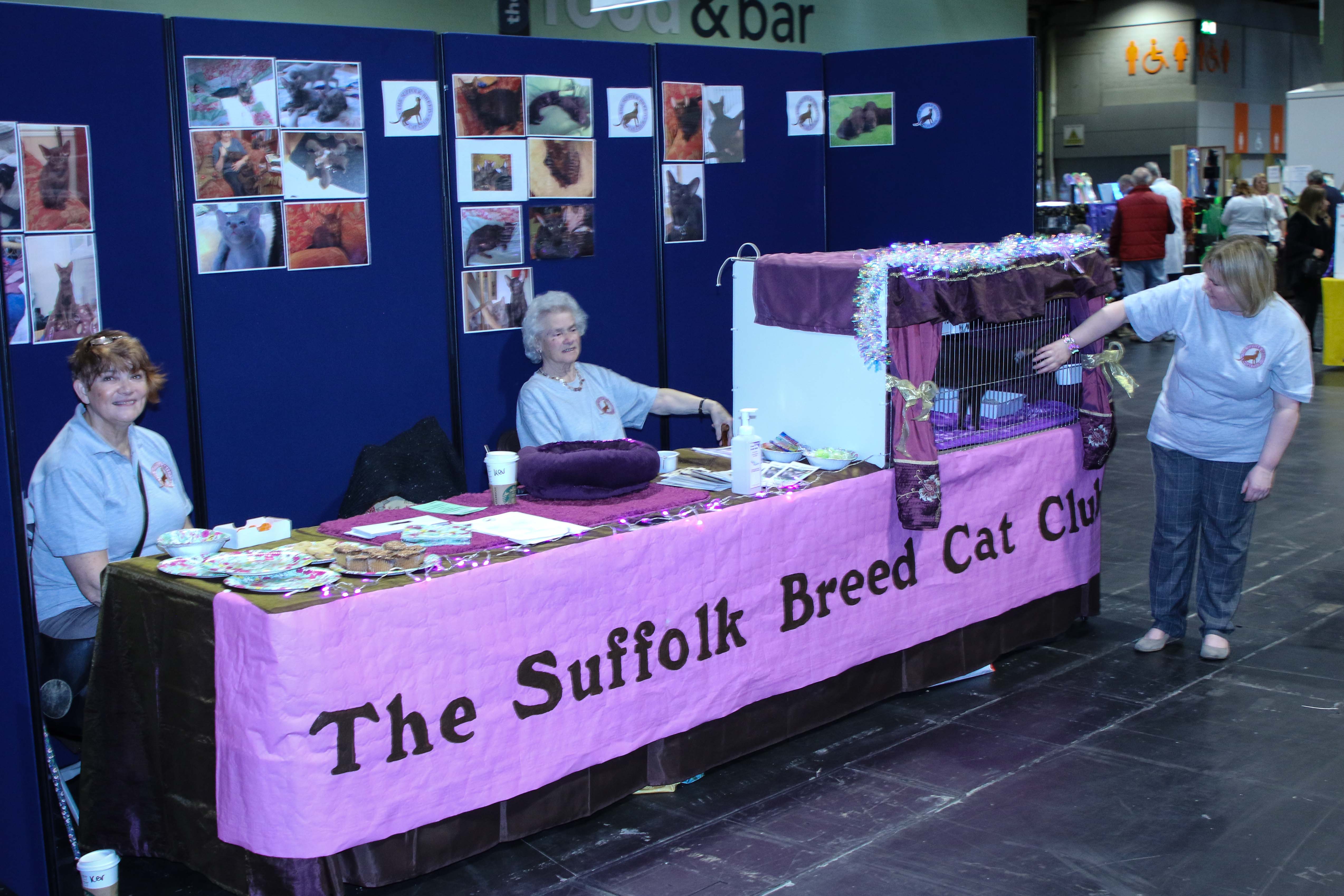 Club table all ready for the crowds!