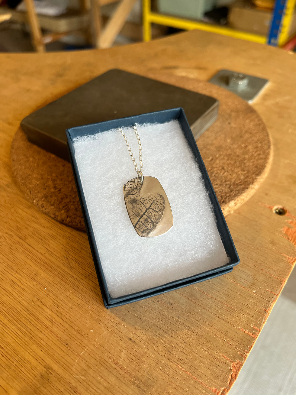 Jewellery & Leaves an Autumn-Inspired Workshop