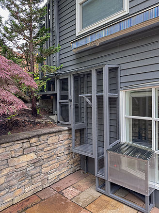 Beaverton, OR small catio built by The Catio Company