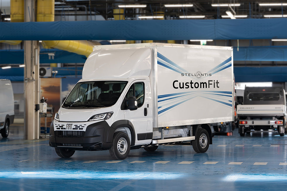 Der batteriegetriebene Kastenwagen Cargo Box BEV, der im Stellantis-Werk in Atessa gebaut wird, basiert auf dem Fiat Ducato und bietet das Ladevolumen von bis zu 18,3 Kubikmetern.