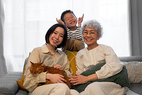 front-view-happy-japanese-family-with-cat.jpg