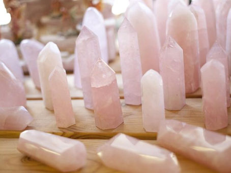 La piedra del amor, Cuarzo Rosa, tarot y videncia