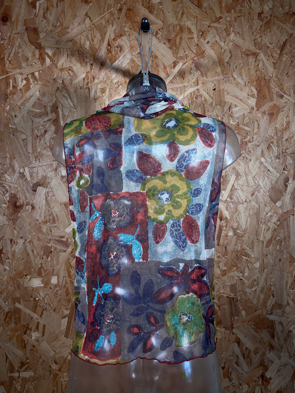 Thumbnail: Sleeveless patterned Y2K cowl neck top