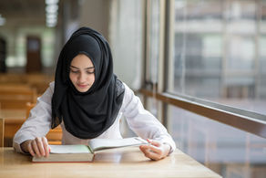 Improving Academic Reading as a Critical Reader