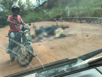 Motociclista tem cabeça esmagada em acidente com caminhão em MT