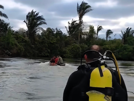 Homem testa barco recém-comprado, embarcação afunda e ele desaparece no rio em Juscimeira (MT)