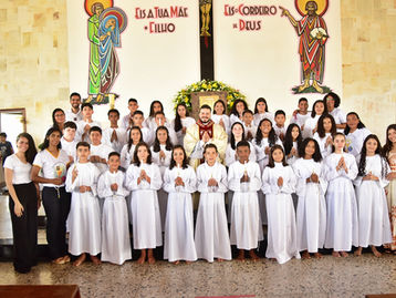 1ª Comunhão Eucarística é realizada em Juscimeira; Veja Fotos