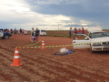 Mulher morre após capotamento na MT-270 em São Lourenço de Fátima; duas pessoas ficam feridas