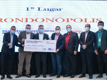 Rondonópolis recebe prêmio “Imuniza Mais MT” por excelência na vacinação