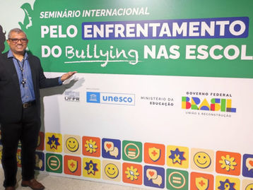 Secretário de Educação de São Pedro da Cipa participa de seminário internacional sobre enfrentamento ao bullying nas escolas