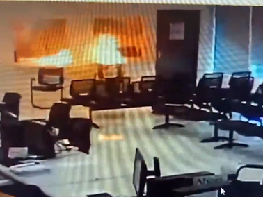 VÍDEO: Imagens de câmeras de segurança mostram momento do ataque à prefeitura de Rondonópolis-MT