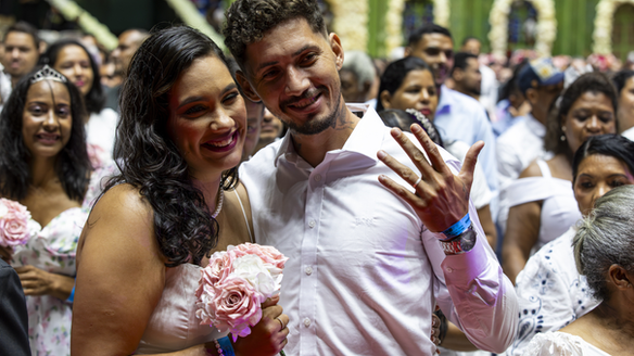 Mais de 900 casais oficializam união na 4ª edição do Casamento Abençoado em Cuiabá