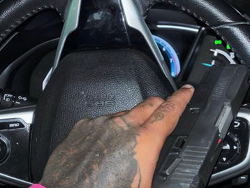 Homem é conduzido à delegacia após exibir arma de fogo em rede social em Jaciara