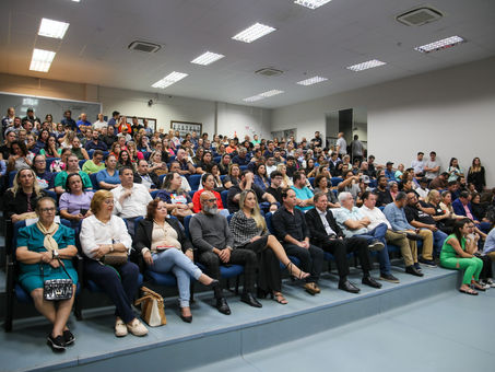 Jornalista Ricardo Zanon recebe homenagem da Câmara de Vereadores de Balneário Camboriú - SC