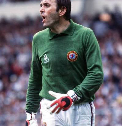 Gutted only just seen this RIP legend and gent #JimmyRimmer x #AVFC.