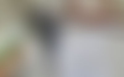 Police hunting a man who dragged a woman to the floor in an attempted rape on a Tube train