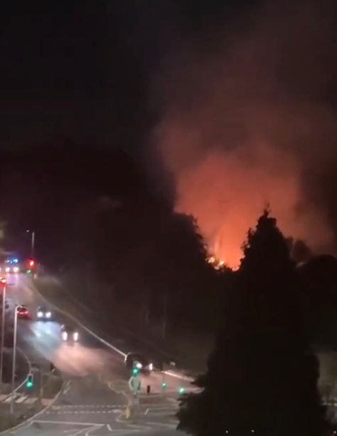 ๐จBREAKING: Huge Fire At Harlow Town Park In Essex!
Fire Brigade Have Just Arrived At The Scene.