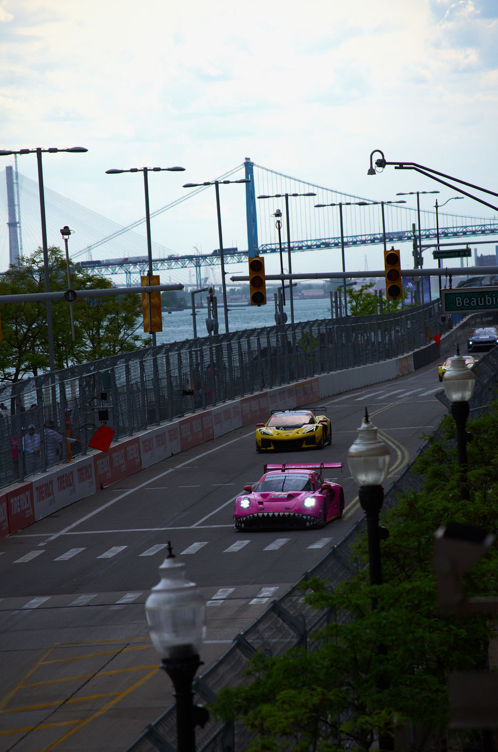Back straight GTD