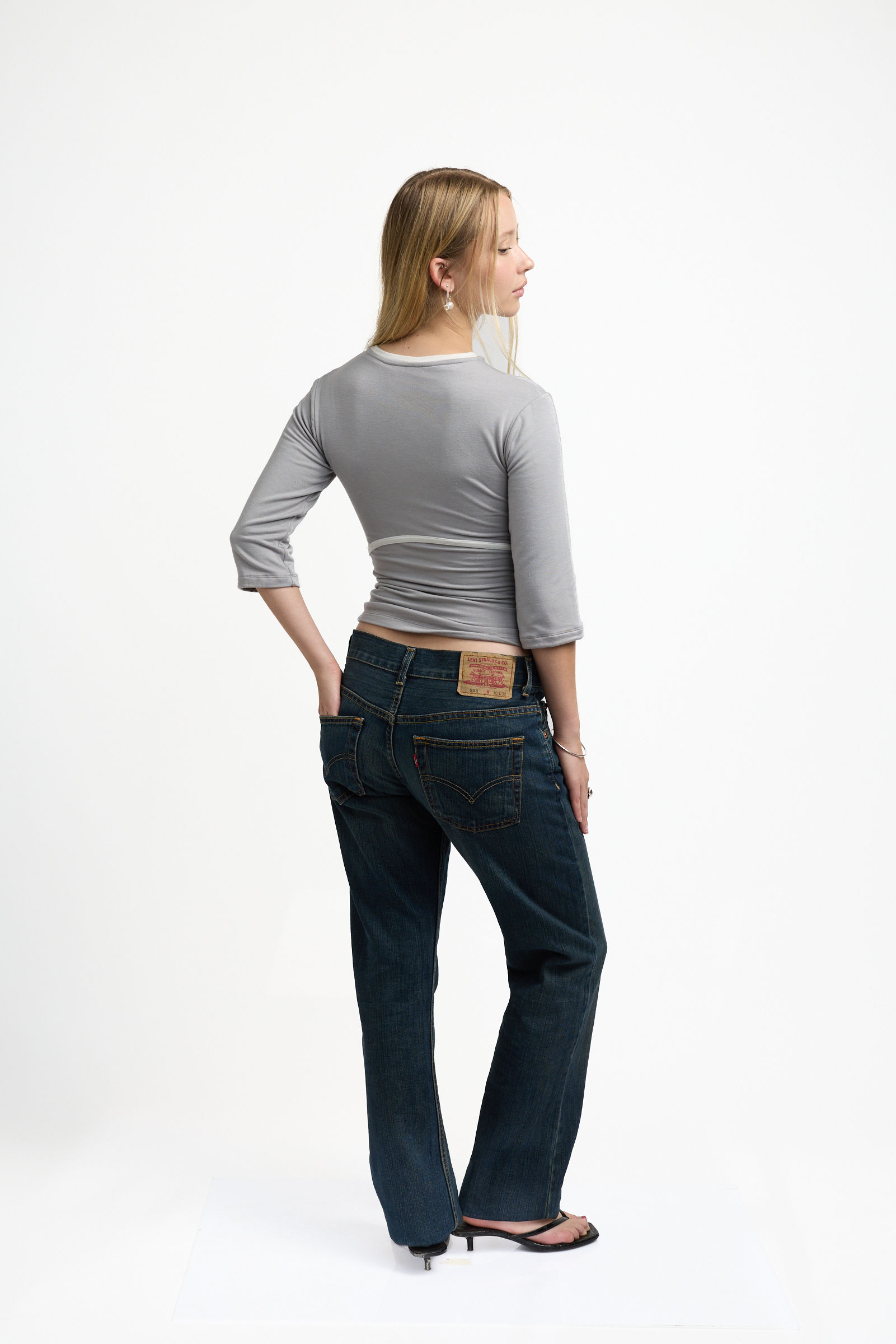 CONTOUR LONG SLEEVE GREY 