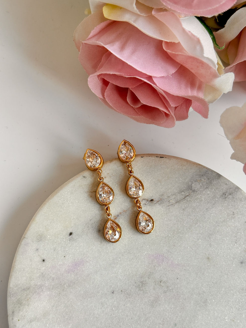 Thumbnail: The Serent Drop Earrings