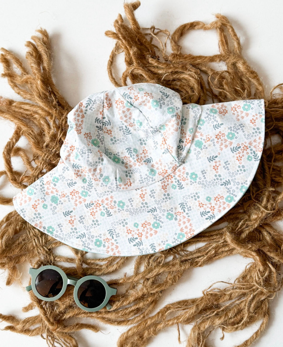 Tropical Bloom sun hat size small