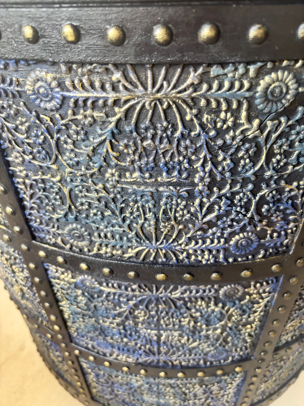 Miniature : Meuble bar ou bout de canapé oriental chic – Jaïpur