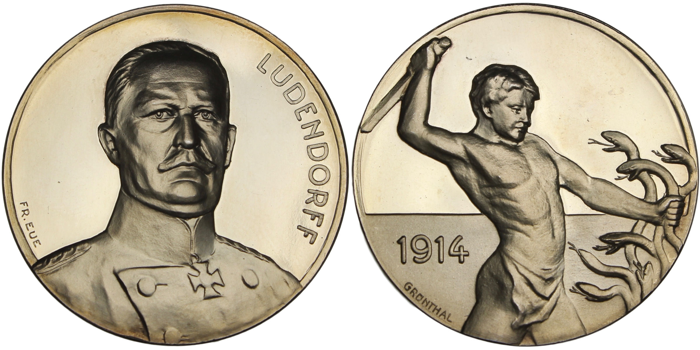 100447 | GERMANY. General Erich Friedrich Wilhelm Ludendorff silver Medal.