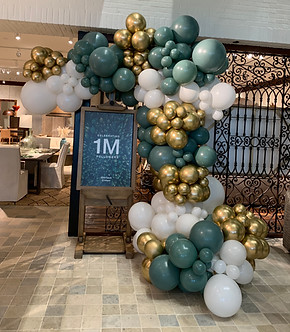 balloon garland arch