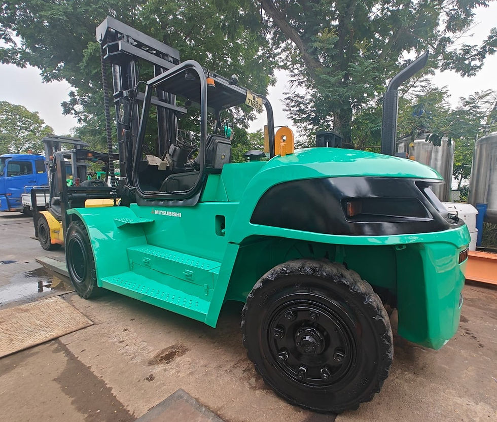 (R1) Forklift (15T)
