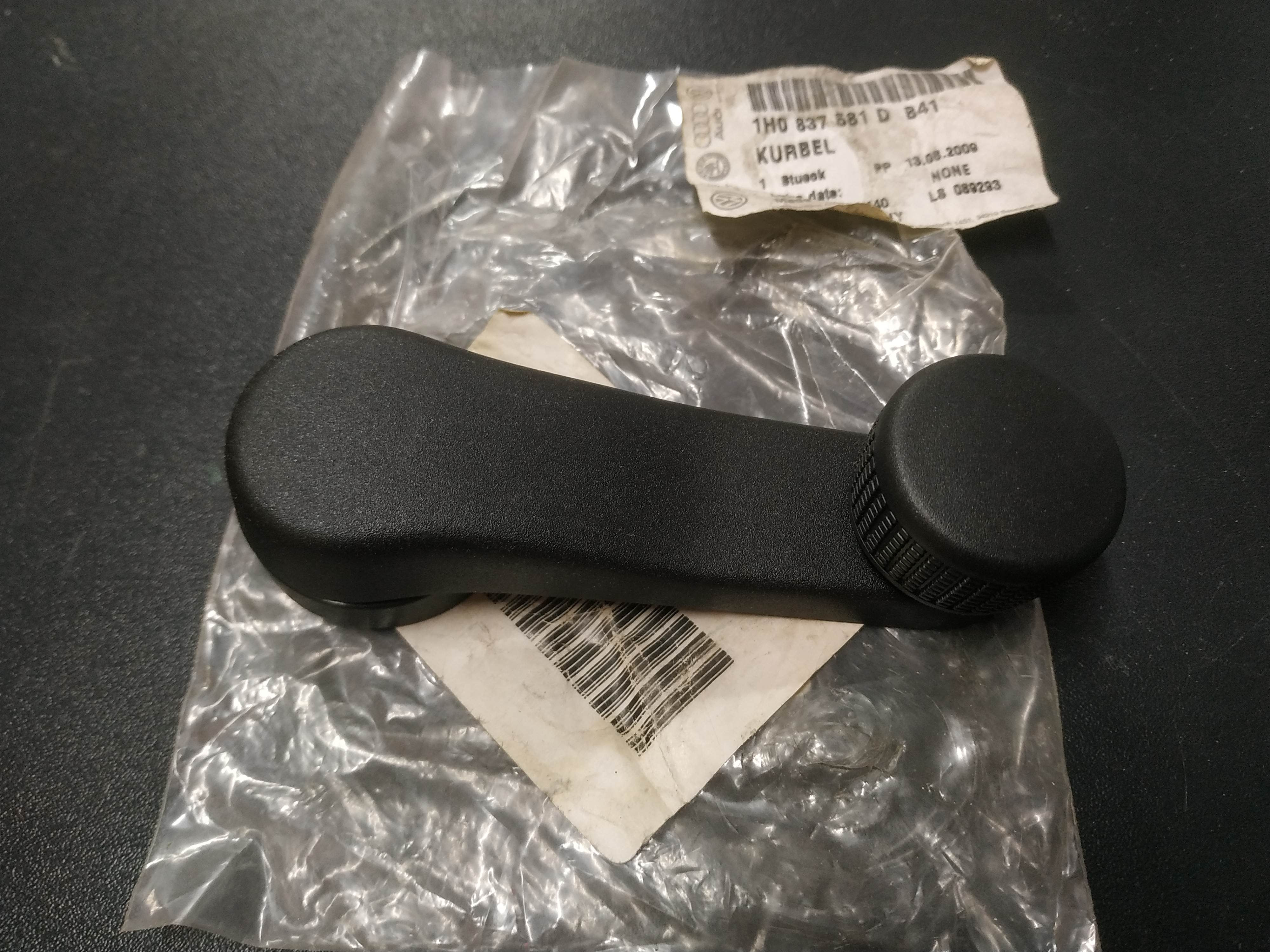 VW POLO-GOLF-TRANSPORTER window crank handle BLACK !NEW! !GENUINE! 1H0837581D