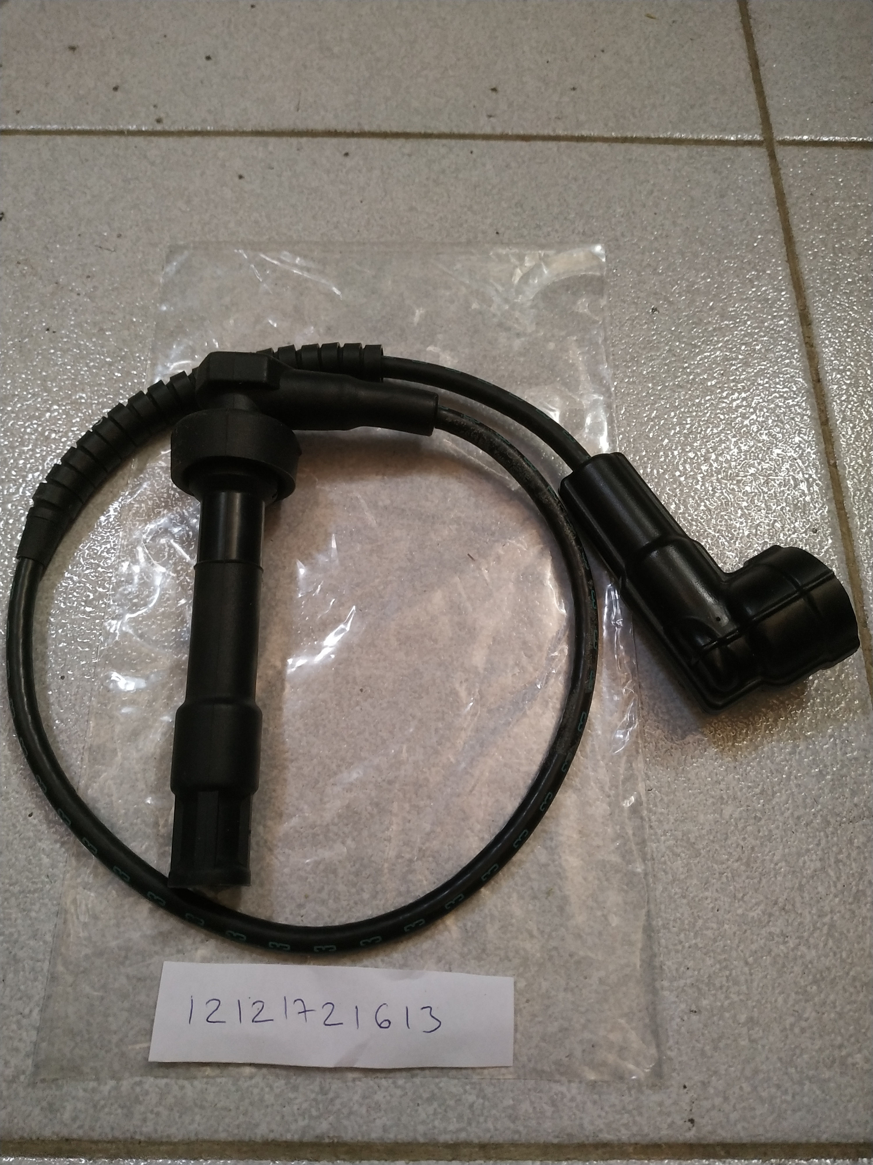BMW E36-Z3 ignition wire spark plug socket No3 !NEW! GENUINE 12121721613