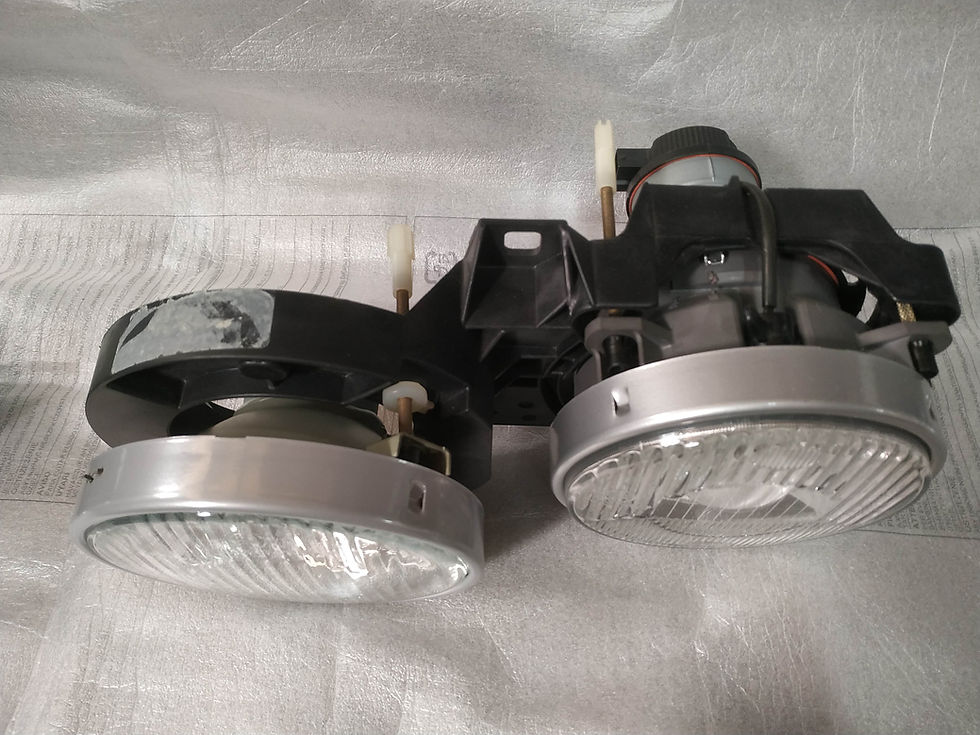 Thumbnail: BMW E30 headlights smileys L+R Euro Hella !NEW! OEM NOS 63121386711 63121386712