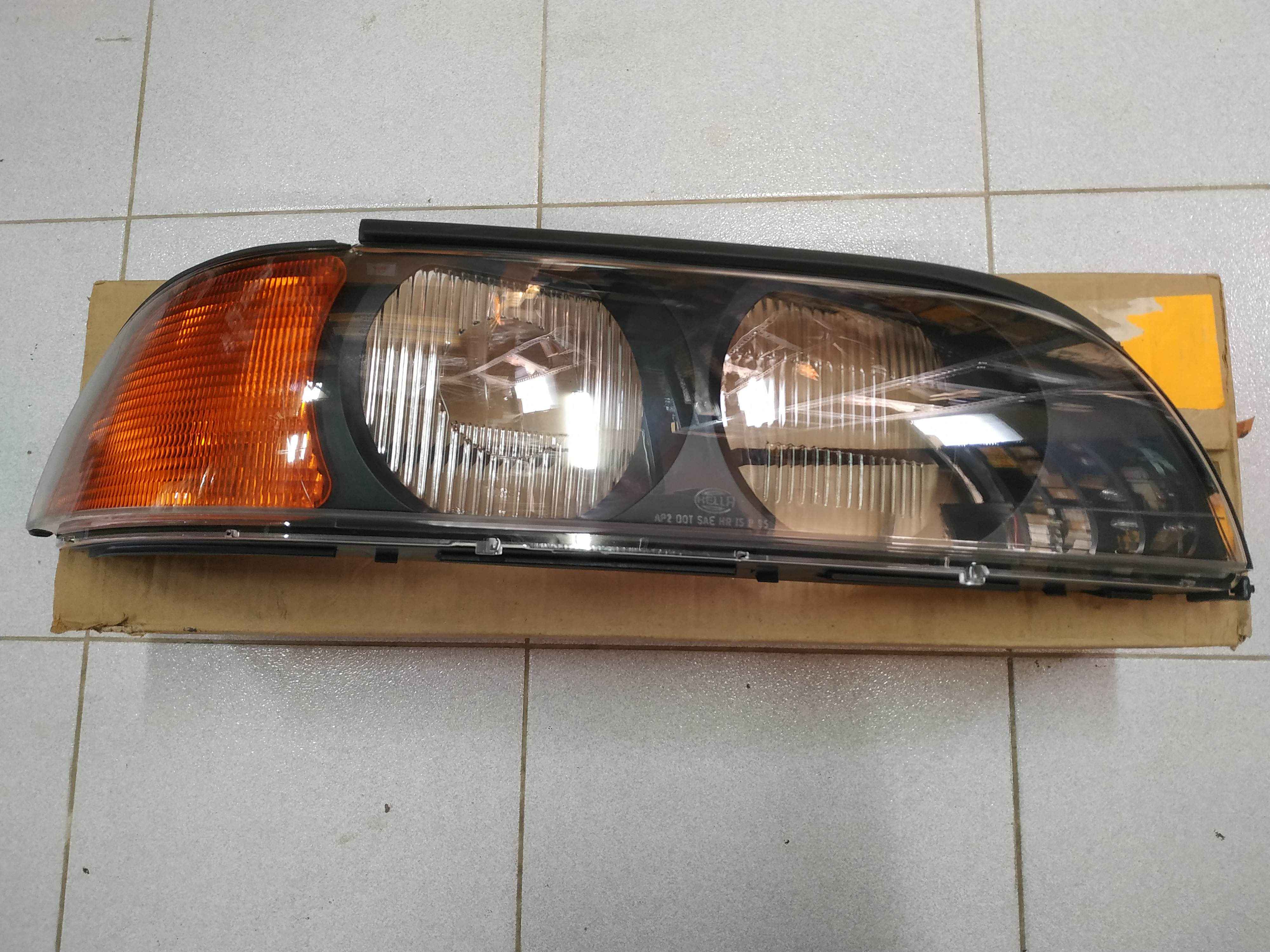 BMW E39 headlight lens cover right !NEW! !GENUINE! 63128370886