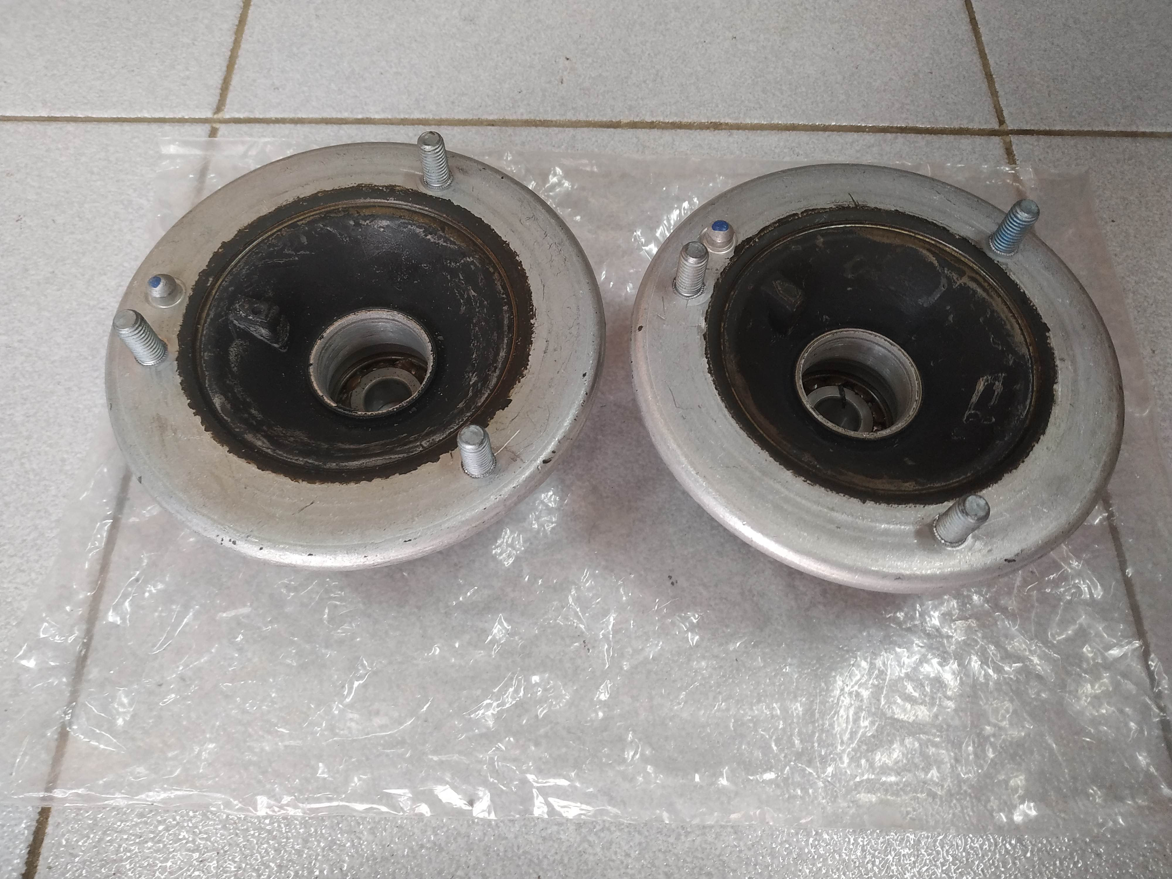 *BMW E46 support mounts(2) shock absorber rear !NEW! NOS OEM 31352241445