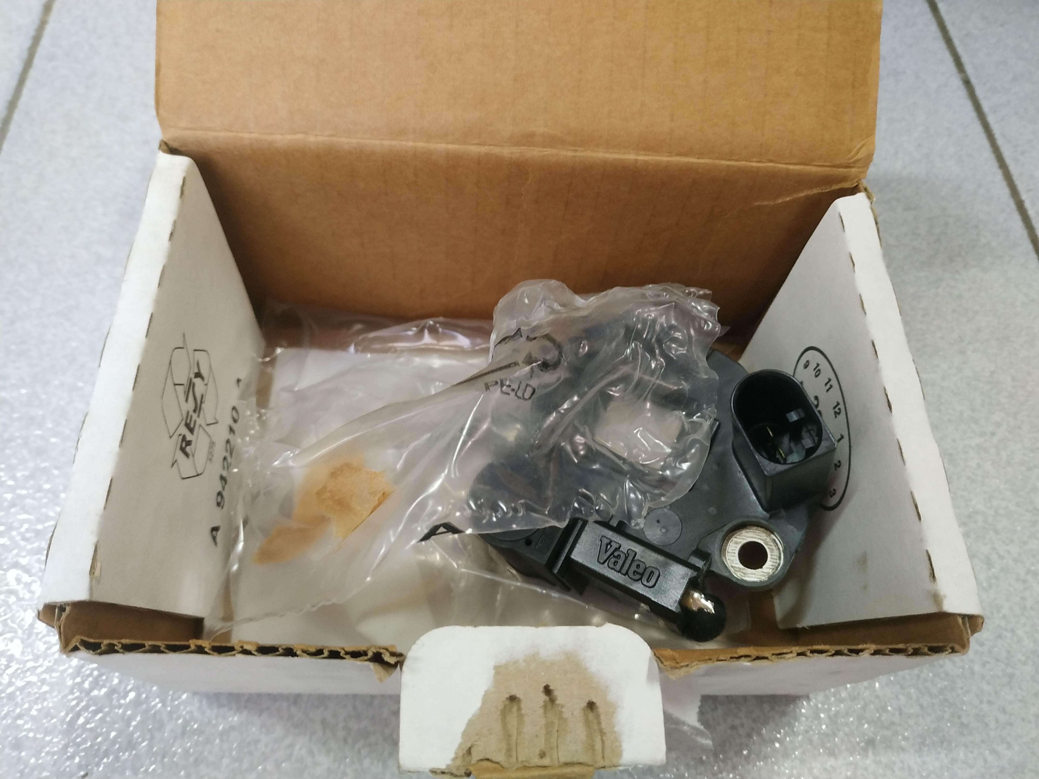 *BMW E60 alternator voltage regulator VALEO !NEW! NOS GENUINE 12317546283
