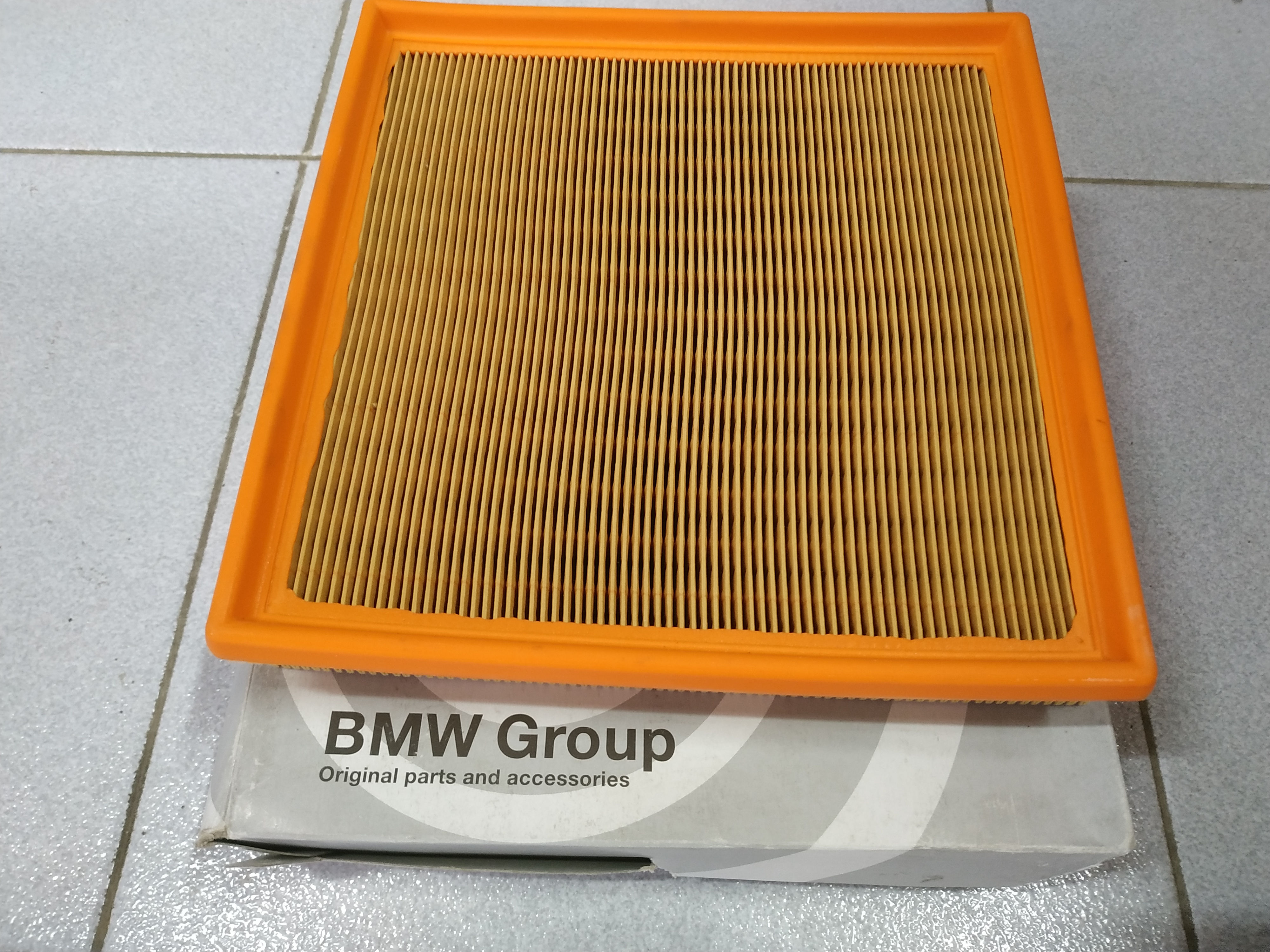 BMW E36-Z3 air filter !NEW! GENUINE 13721247404