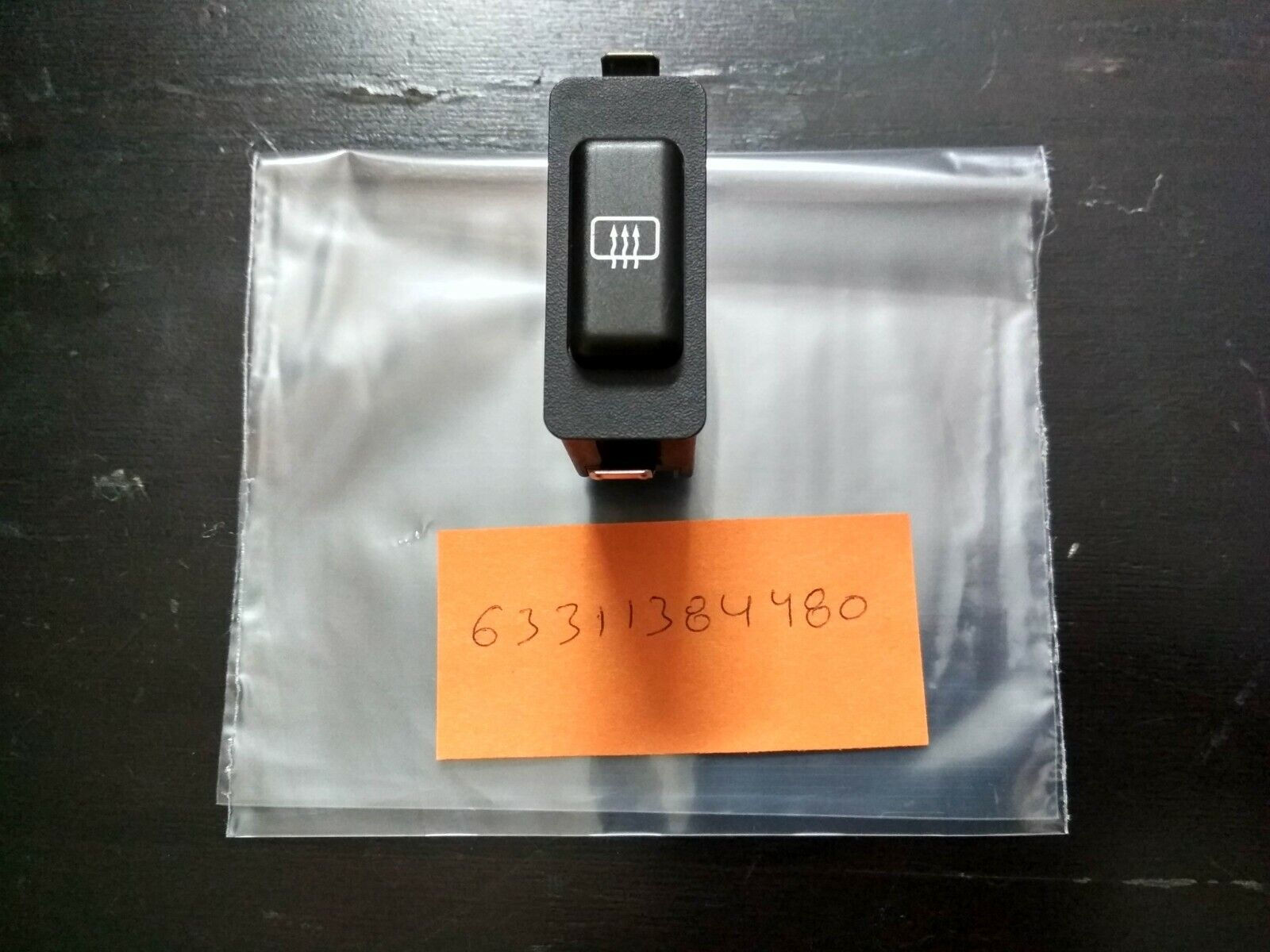 BMW E34 rear window heated switch !!NEW!! GENUINE 61311384480